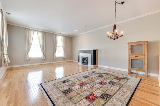 $3,600 | 210 Leonard Wood South, Unit 101, Highland Park, IL 60035