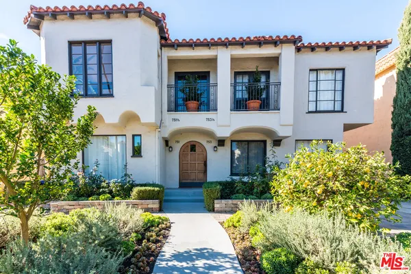 $4,595 | 751 North Croft Avenue, Unit 1/2, Los Angeles, CA 90069