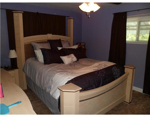 723 Spruce Street Rochester, PA 15074 - Photo 7 of 18 Master Bedroom. First unit