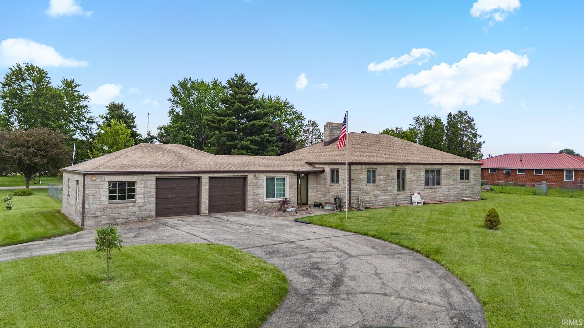 7010 East State Road Elwood, IN 46036 - Photo 2 of 34