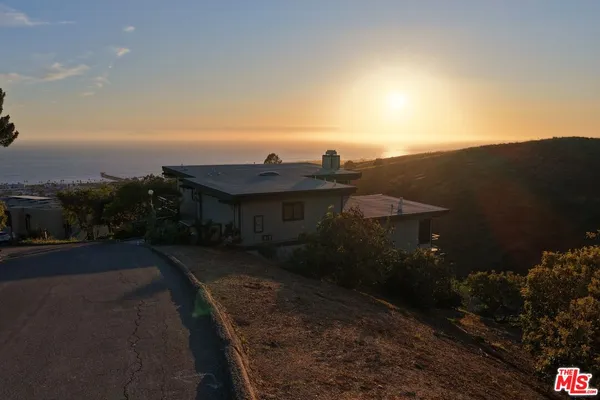 $395,000 | 515 Mint Lane, Ventura, CA 93001