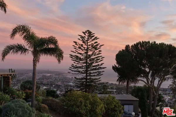 $395,000 | 515 Mint Lane, Ventura, CA 93001