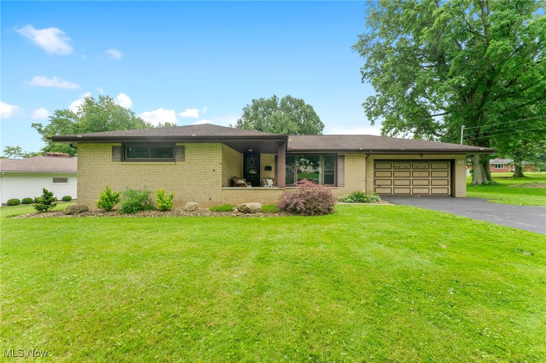 7596 Connelly Road Masury, OH 44438 - Photo 1 of 20 Gallery Image 1