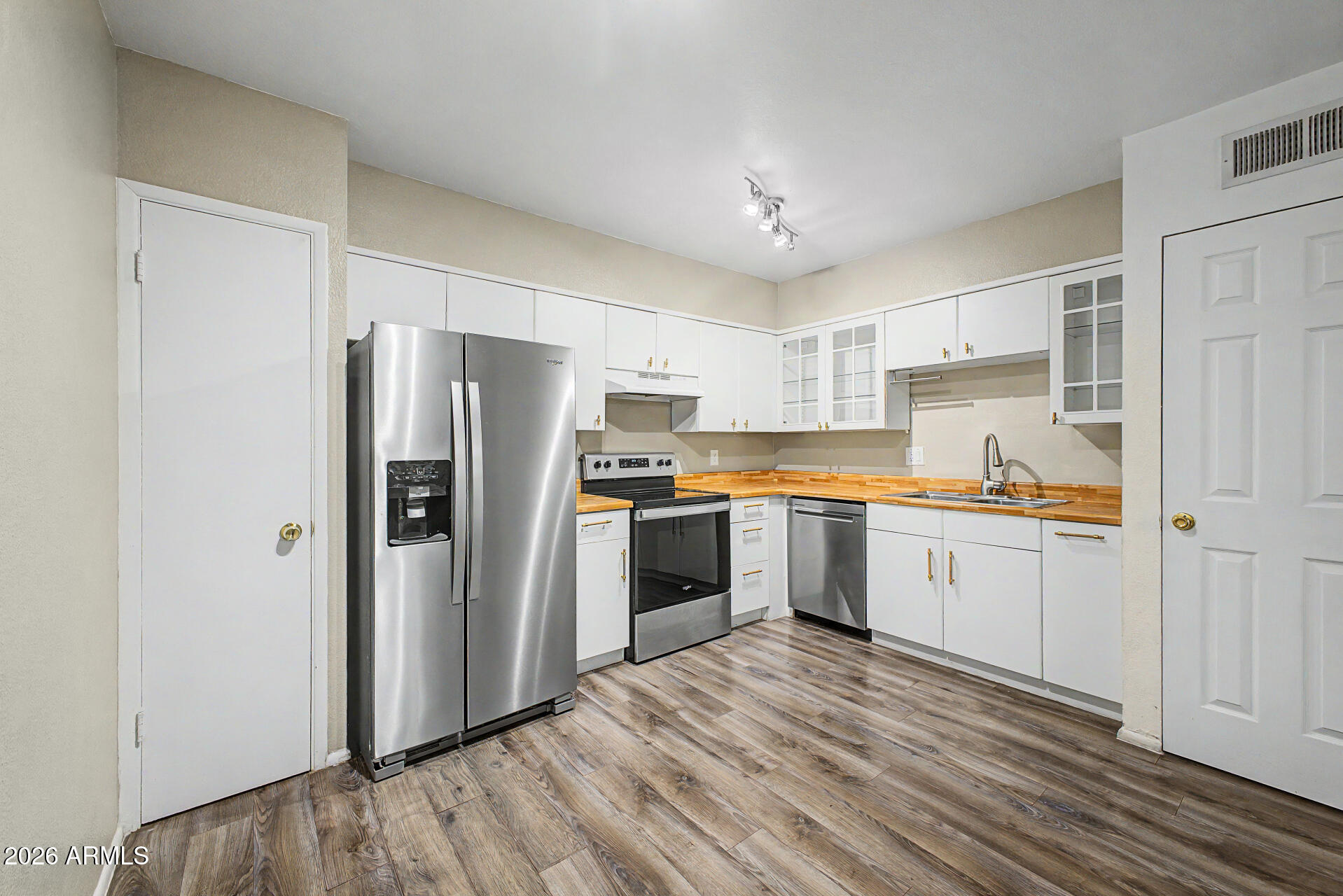 830 South Dobson Road, Unit 57 Mesa, AZ 85202 - Photo 9 of 26 09-Dobson