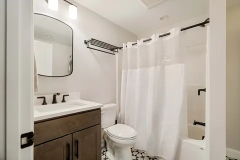 $989,900 | 3 Sumpter Road, Burlington, MA 01803