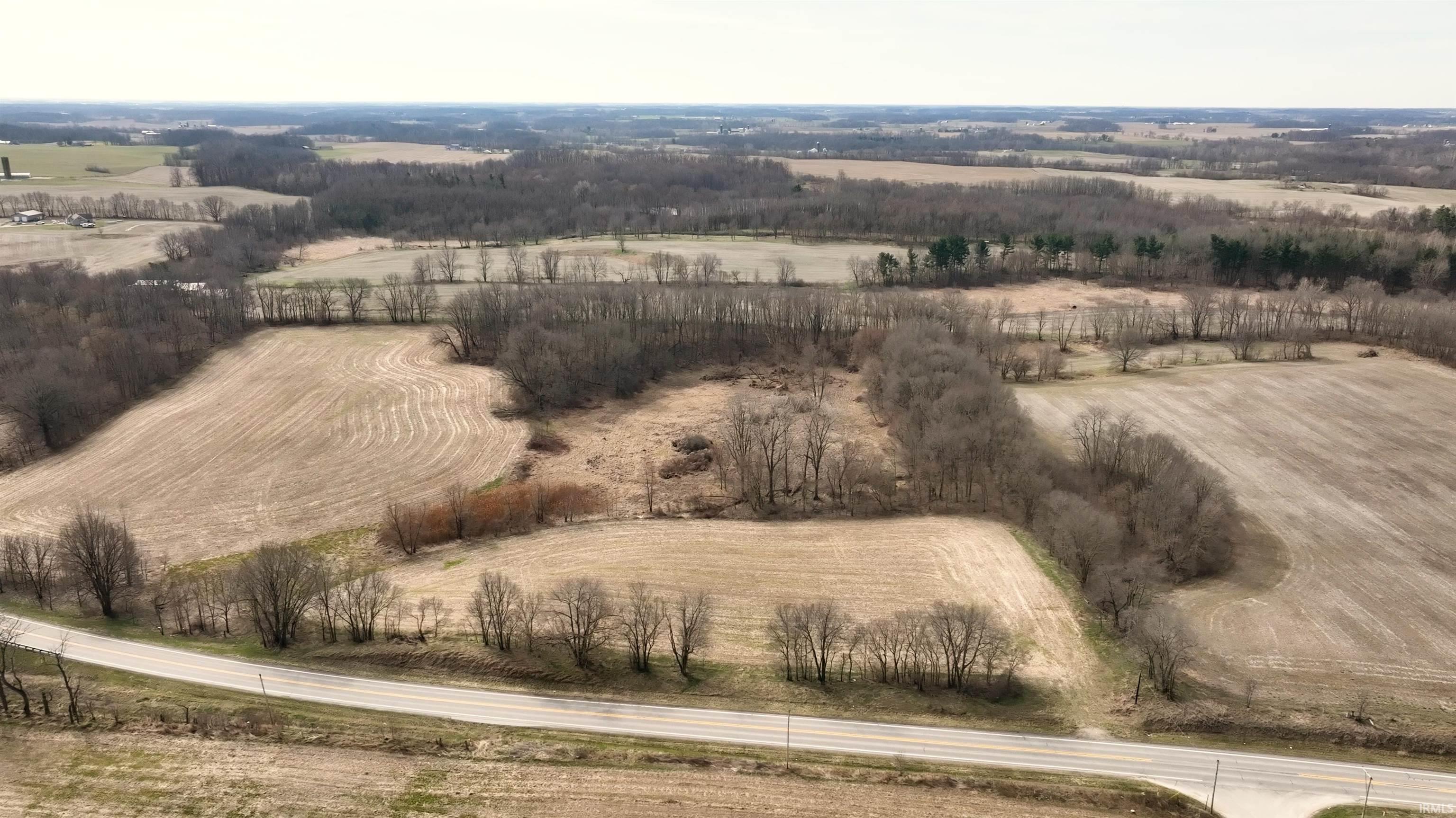1425 Southeast Se Road Akron, IN 46910 - Photo 2 of 35