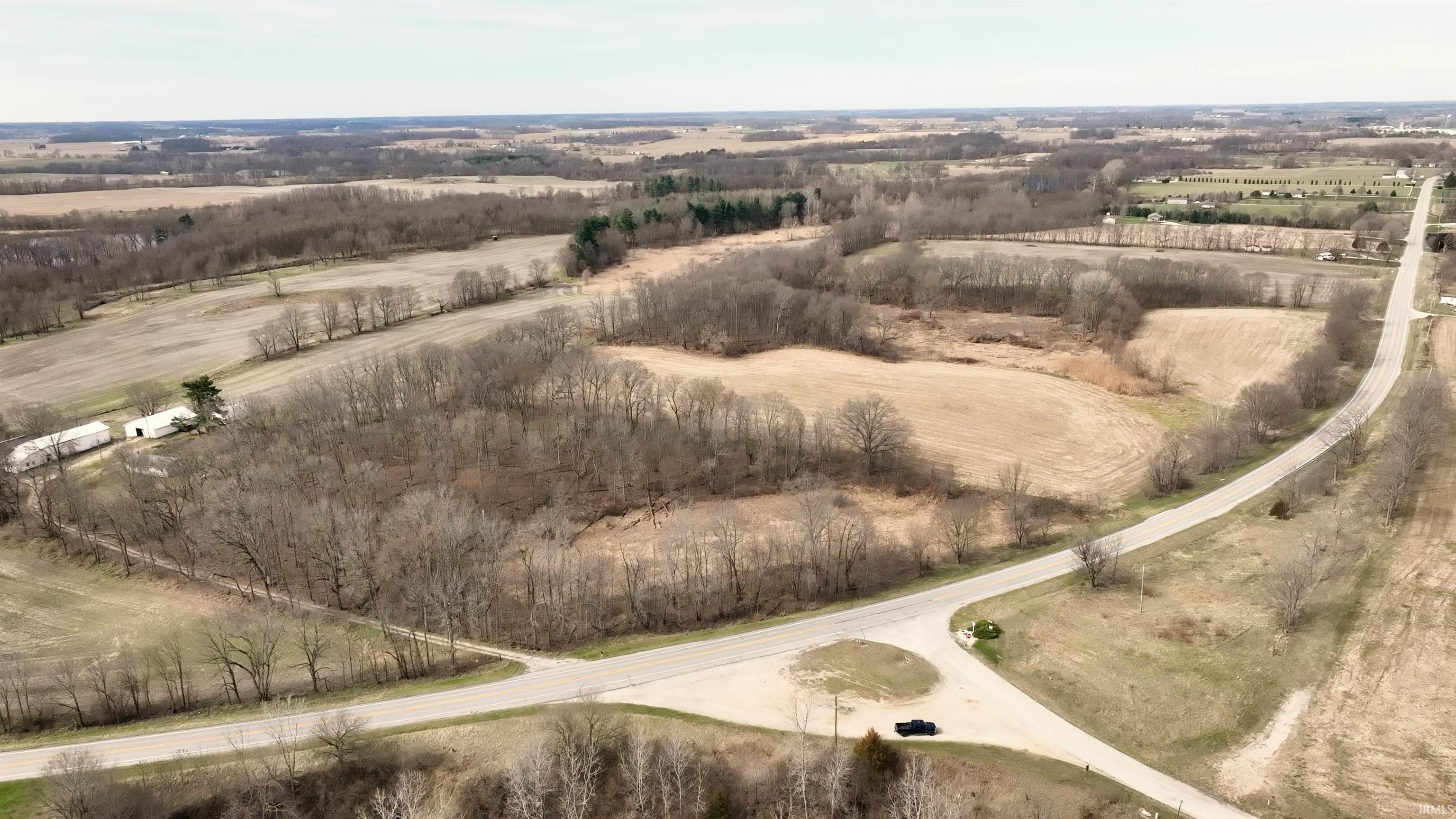 1425 Southeast Se Road Akron, IN 46910 - Photo 5 of 35