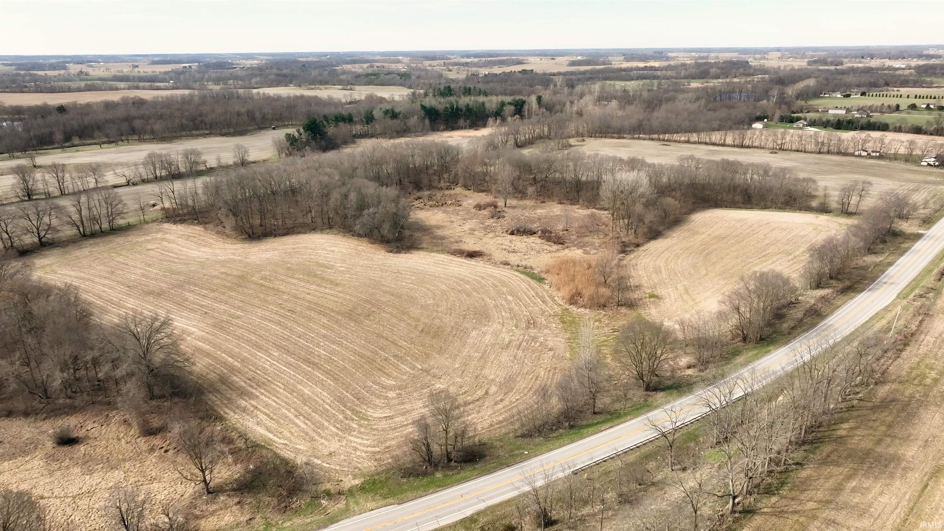 1425 Southeast Se Road Akron, IN 46910 - Photo 9 of 35