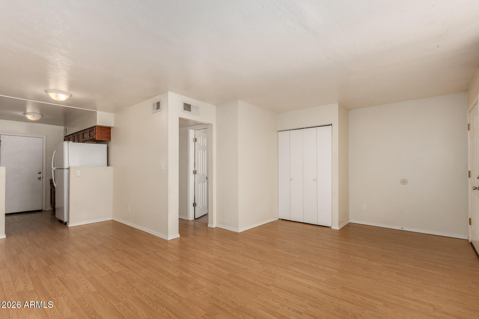 1204 West 5th Street, Unit 3 Tempe, AZ 85281 - Photo 4 of 25 06 - 5th
