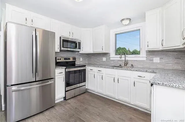 $2,700 | 22 Fern Street, Rocky Hill, CT 06067