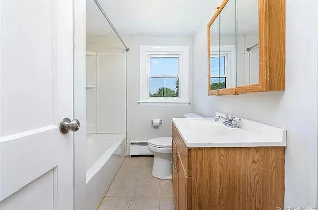 $2,700 | 22 Fern Street, Rocky Hill, CT 06067