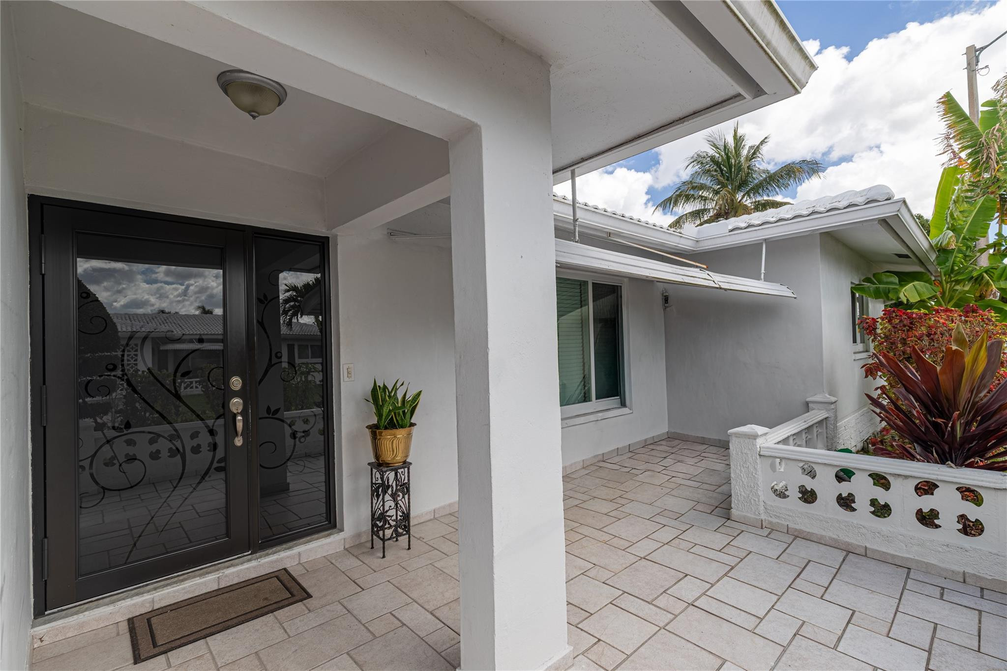 8101 Northwest 59th Court Tamarac, FL 33321 - Photo 5 of 44 Photo 5
