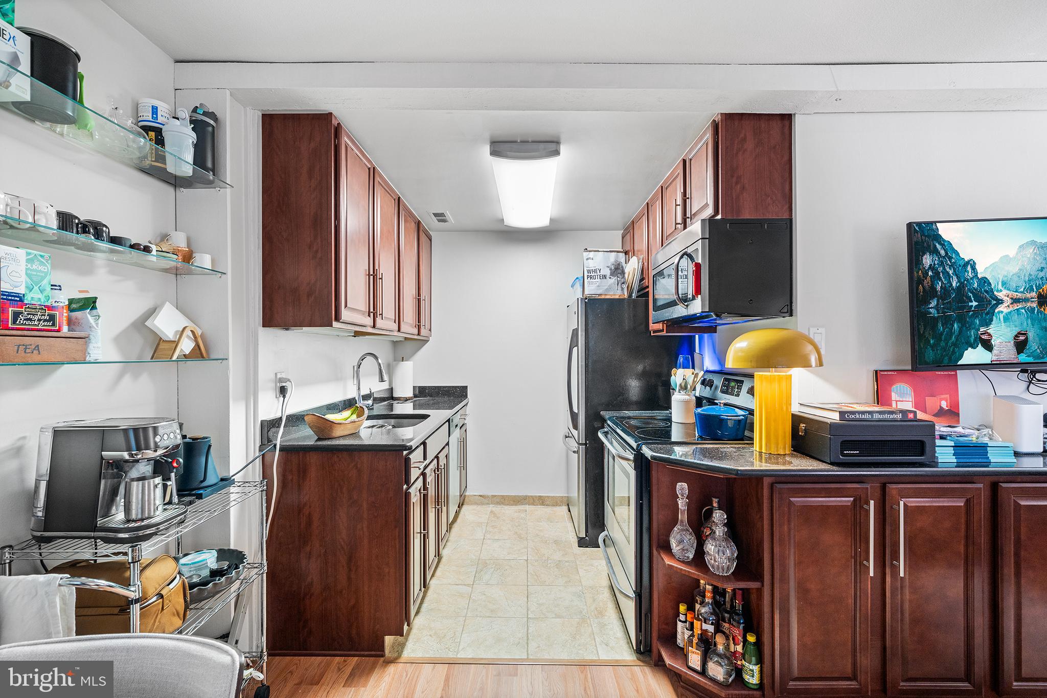 224-30 West Rittenhouse Square, Unit 1002 Philadelphia, PA 19103 - Photo 18 of 31