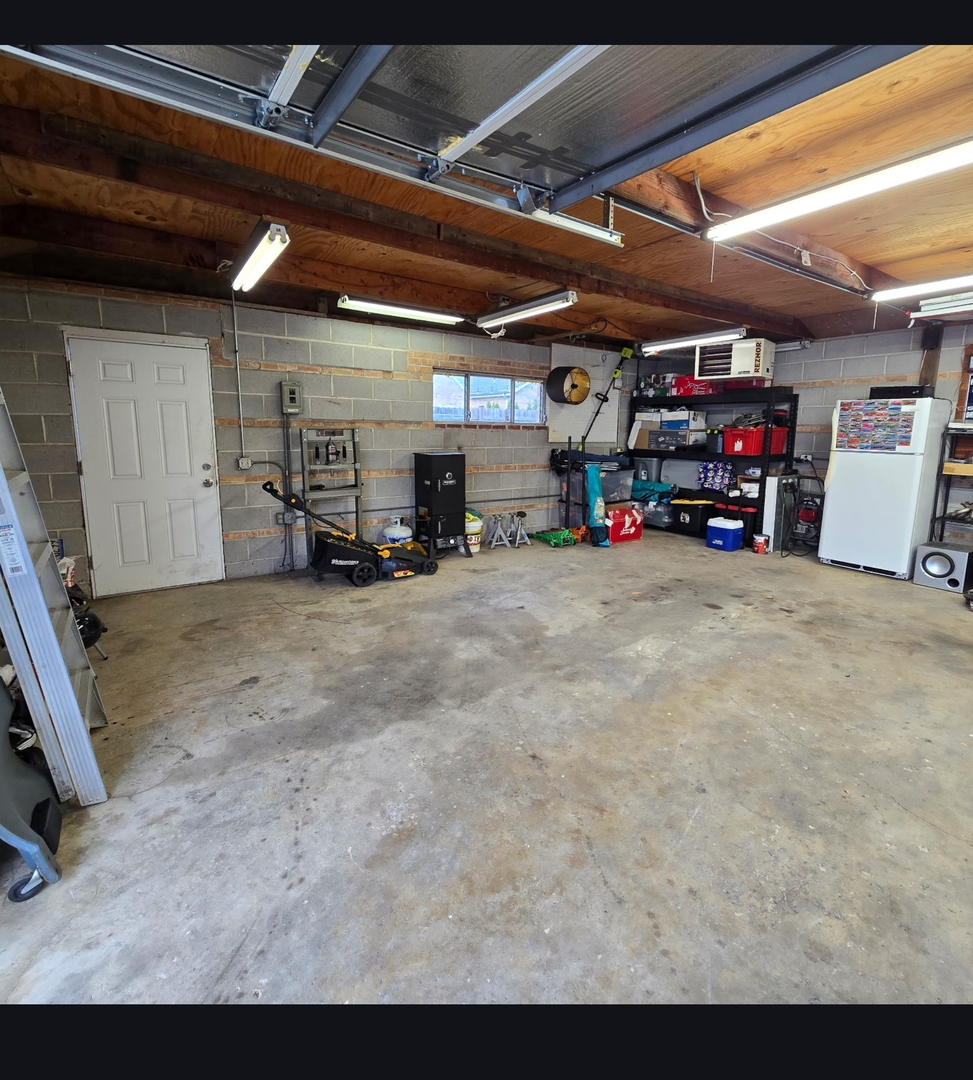 249 Wheeling Avenue Wheeling, IL 60090 - Photo 18 of 20