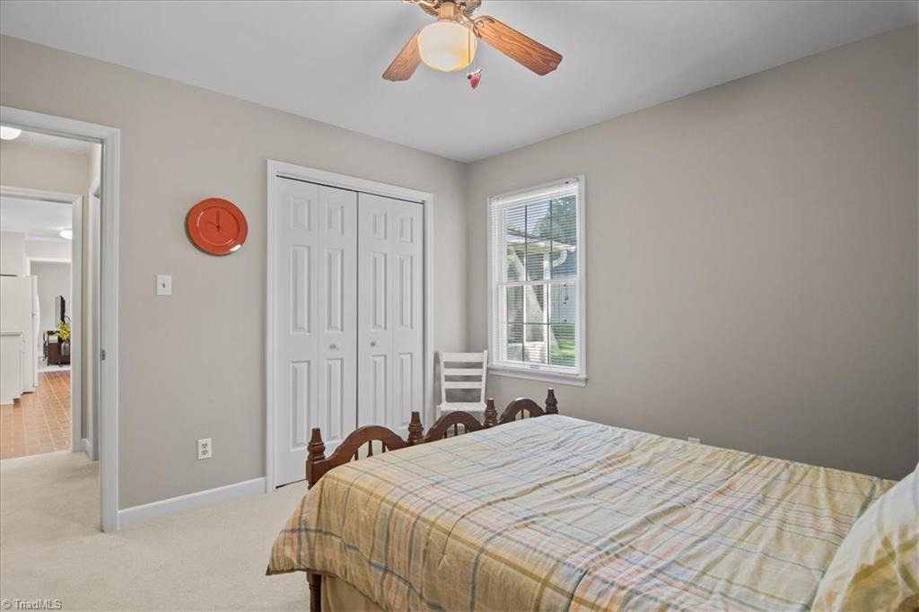 2306 Leeds Avenue High Point, NC 27265 - Photo 26 of 50