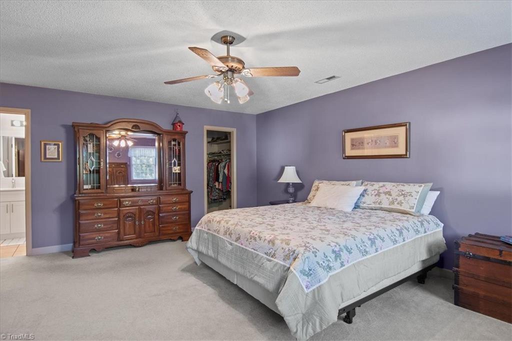 2306 Leeds Avenue High Point, NC 27265 - Photo 34 of 50
