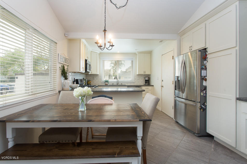 13125 East Millerton Road Moorpark, CA 93021 - Photo 8 of 25 13125 E Millerton Rd. - HsH Prod-22