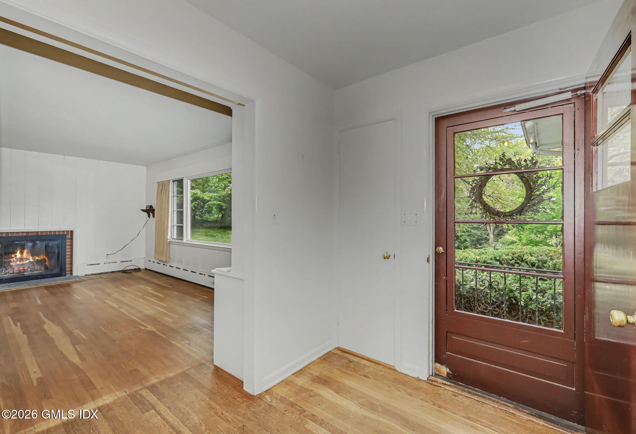 15 Lakeview Drive Riverside, CT 06878 - Photo 5 of 16 16-web-or-mls-15-lakeview-dr