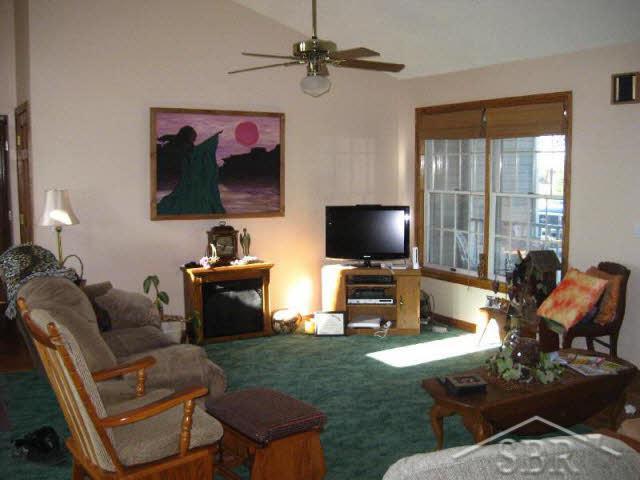 20034875-1.JPG