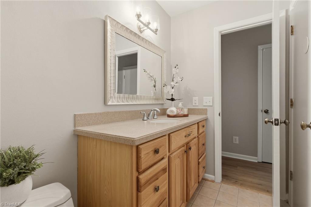 4638 Lake Jeanette Road Greensboro, NC 27455 - Photo 23 of 31