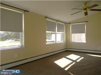 59 Camellia Road Levittown, PA 19057 - Photo 4 of 12 Family Room