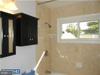 59 Camellia Road Levittown, PA 19057 - Photo 8 of 12 Bathroom
