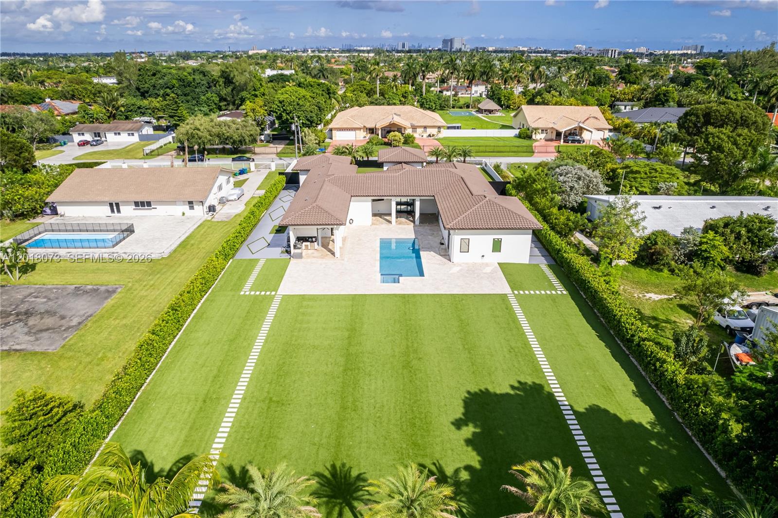320 Southwest 125th Avenue Miami, FL 33184 - Photo 6 of 60