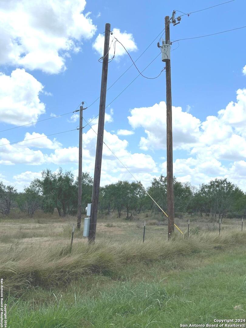 8136 Leal Road Pleasanton, TX 78064 - Photo 15 of 18