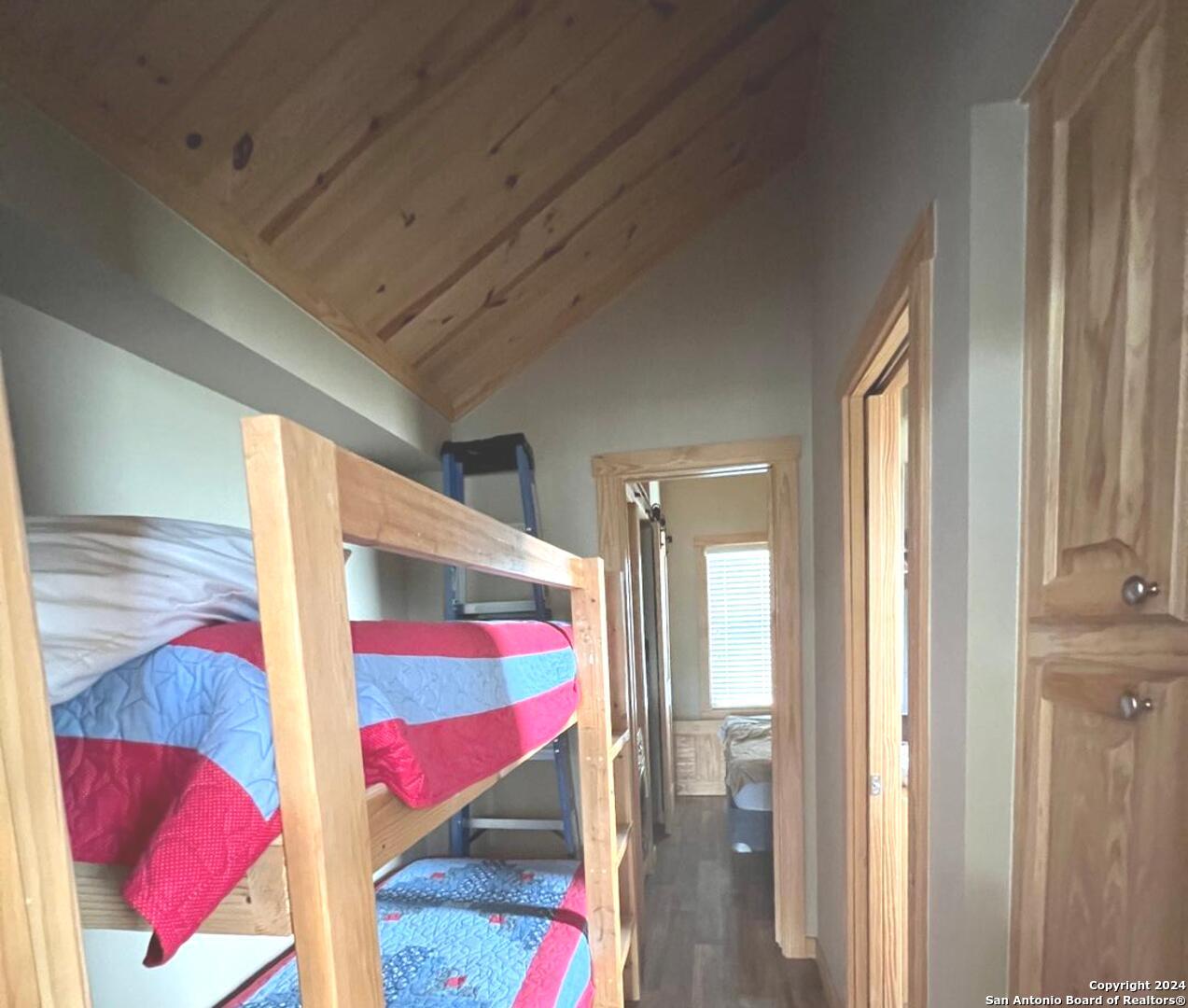 8136 Leal Road Pleasanton, TX 78064 - Photo 4 of 18