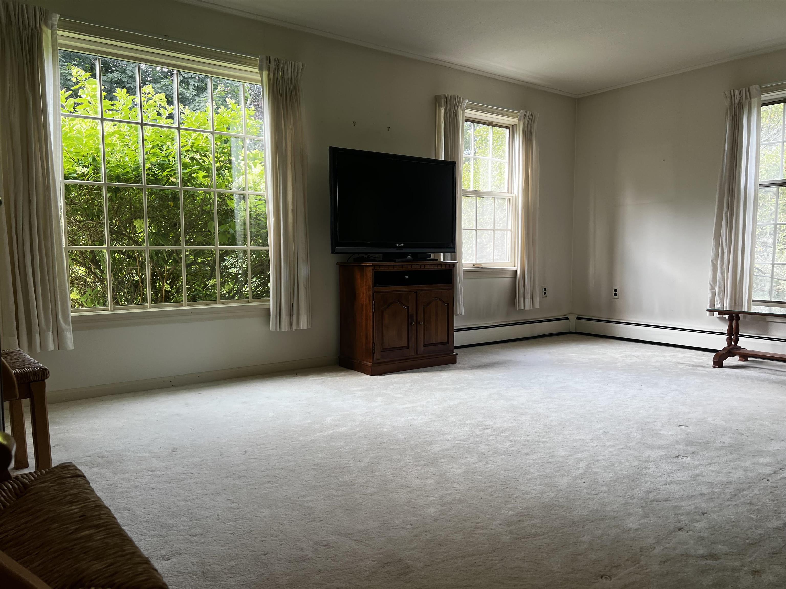 6 Upland Drive Rutland, VT 05701 - Photo 4 of 30