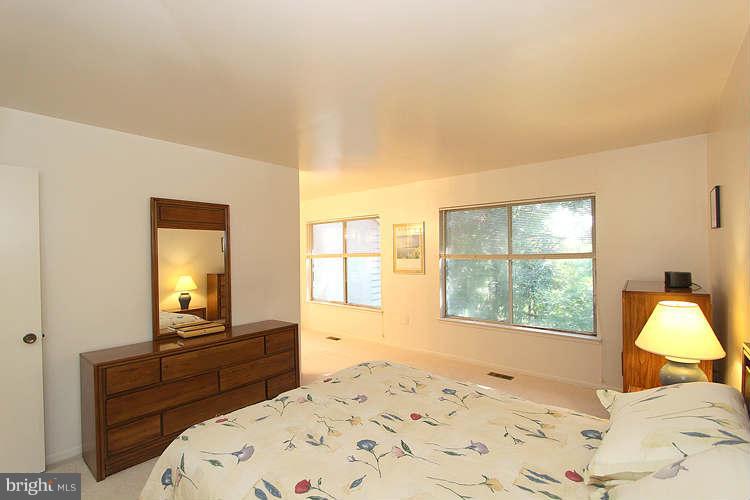 2045 Chadds Ford Drive Reston, VA 20191 - Photo 17 of 30 Bedroom (Master)