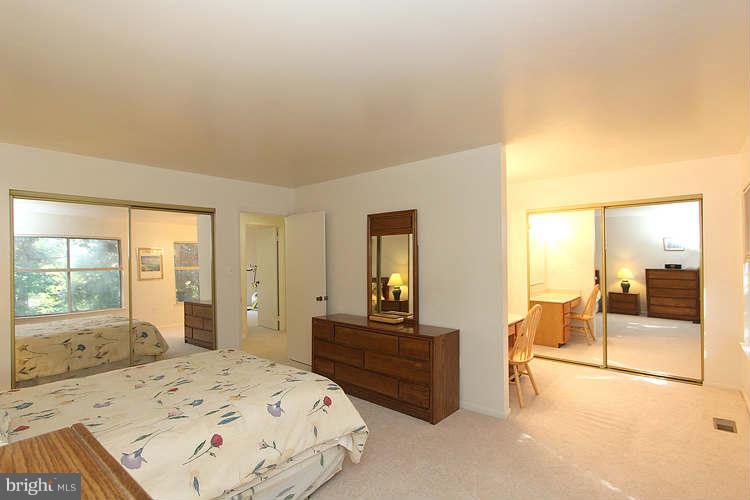 2045 Chadds Ford Drive Reston, VA 20191 - Photo 18 of 30 Bedroom (Master)