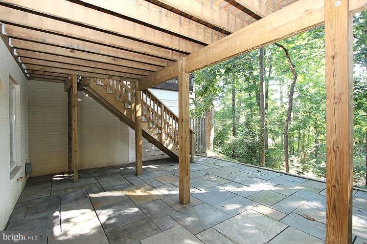 2045 Chadds Ford Drive Reston, VA 20191 - Photo 27 of 30 Exterior (Rear)
