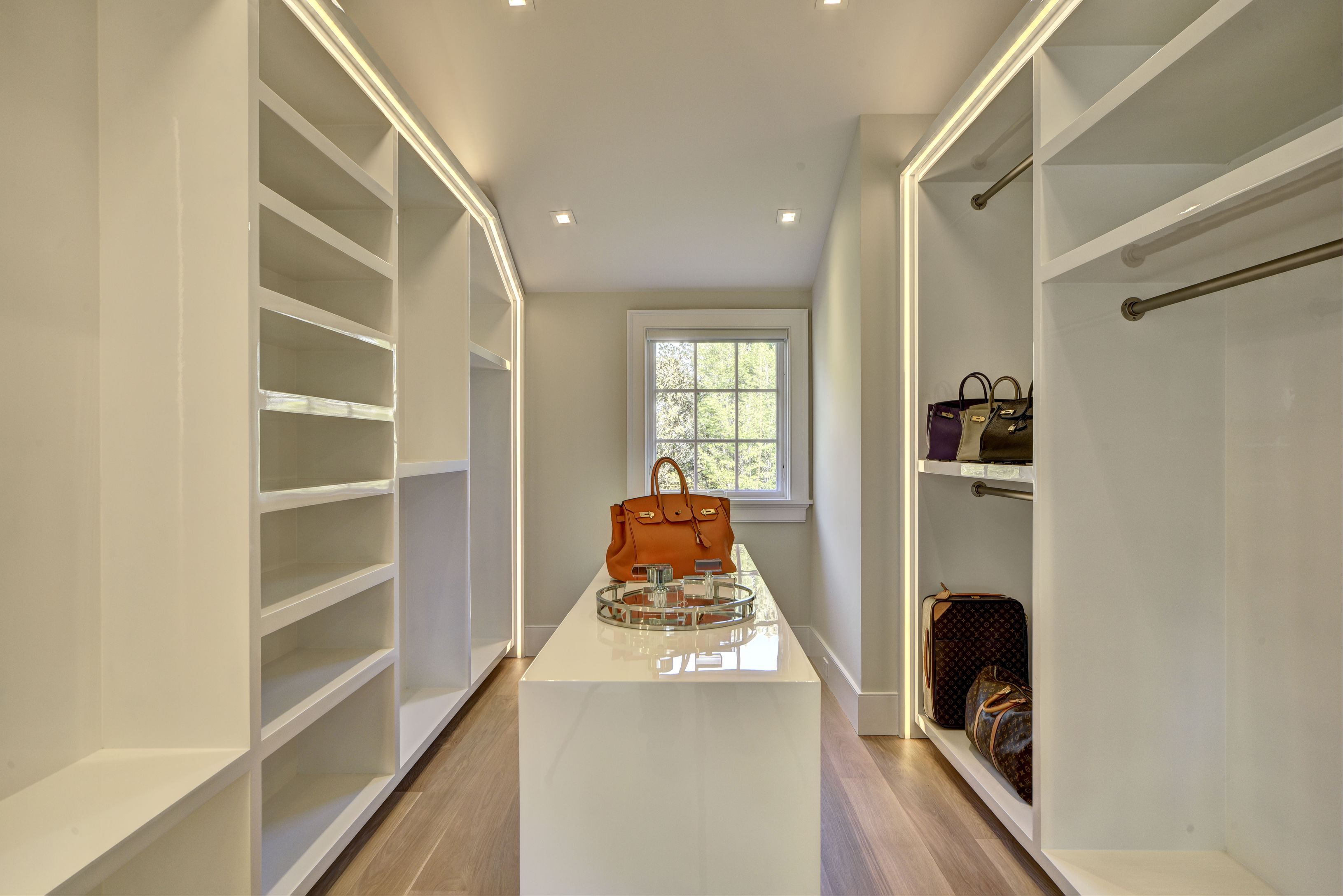 20 Hook Pond Lane East Hampton, NY 11937 - Photo 16 of 25