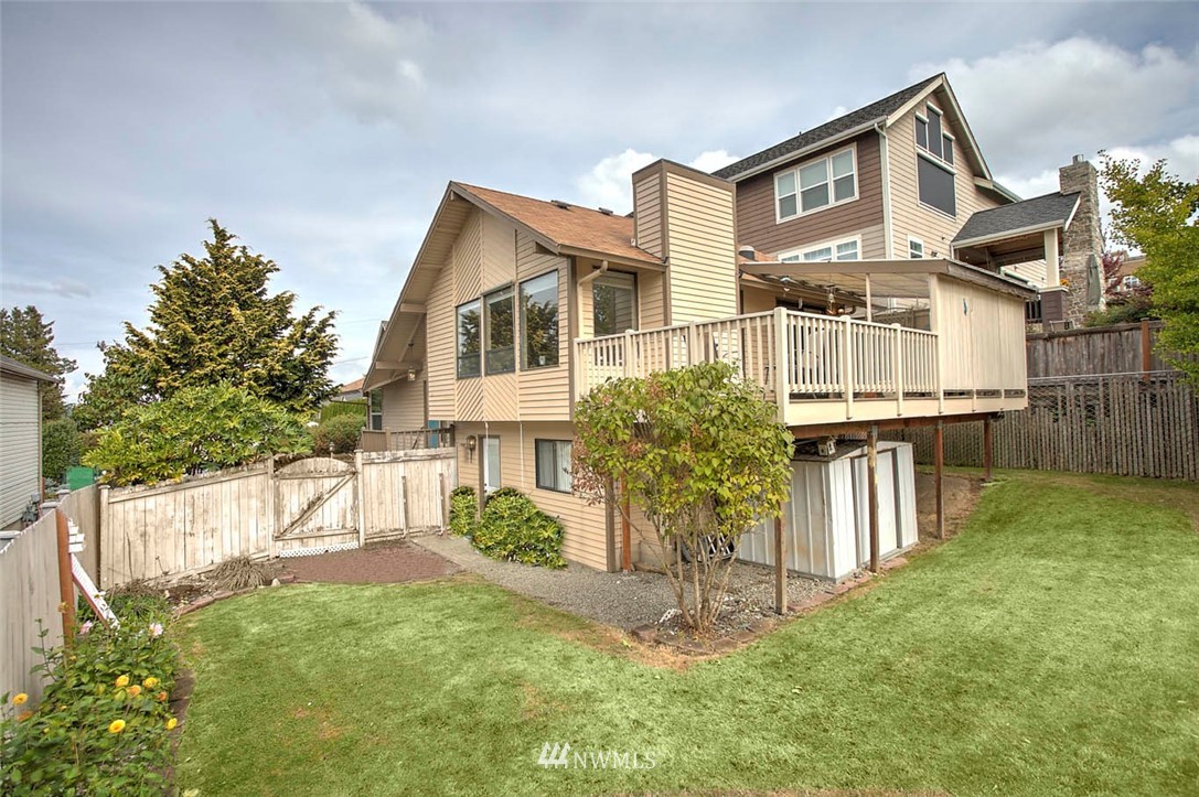 917 North 36th Street Renton, WA 98056 - Photo 6 of 21