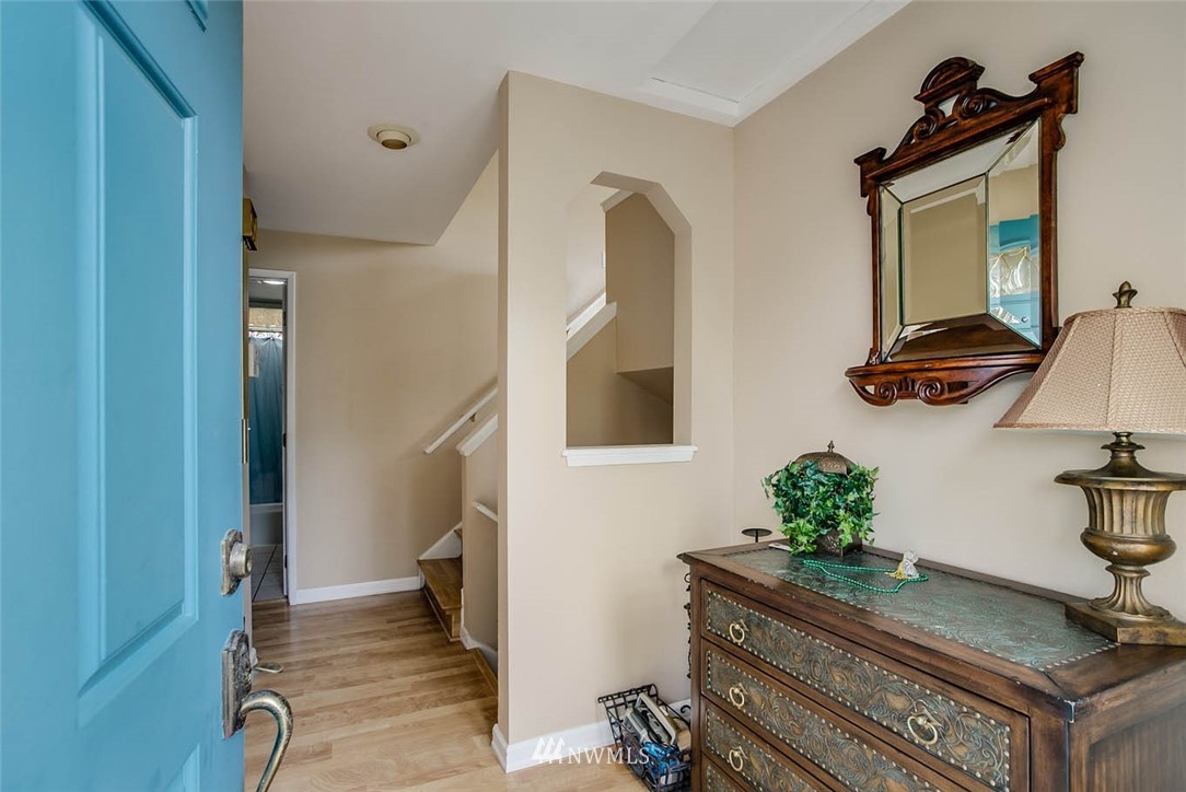 917 North 36th Street Renton, WA 98056 - Photo 7 of 21