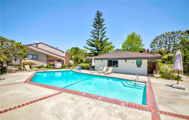 $1,125,000 | 28012 Ridgeforest Court, Rancho Palos Verdes, CA 90275