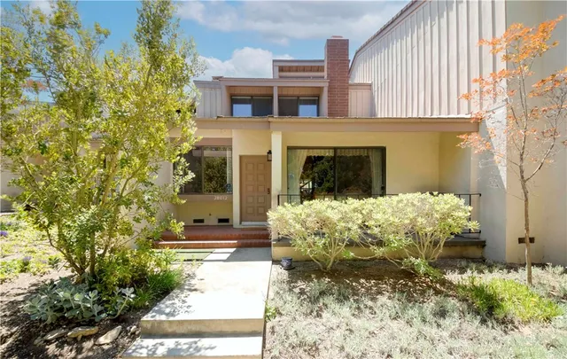 $1,125,000 | 28012 Ridgeforest Court, Rancho Palos Verdes, CA 90275