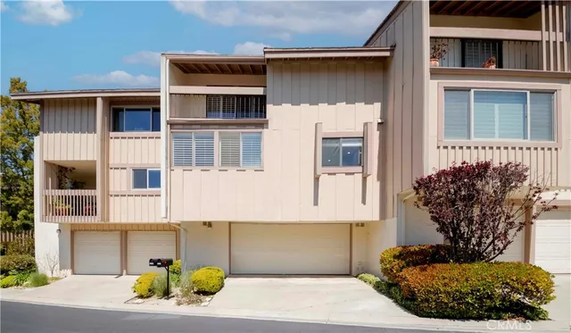 $1,125,000 | 28012 Ridgeforest Court, Rancho Palos Verdes, CA 90275