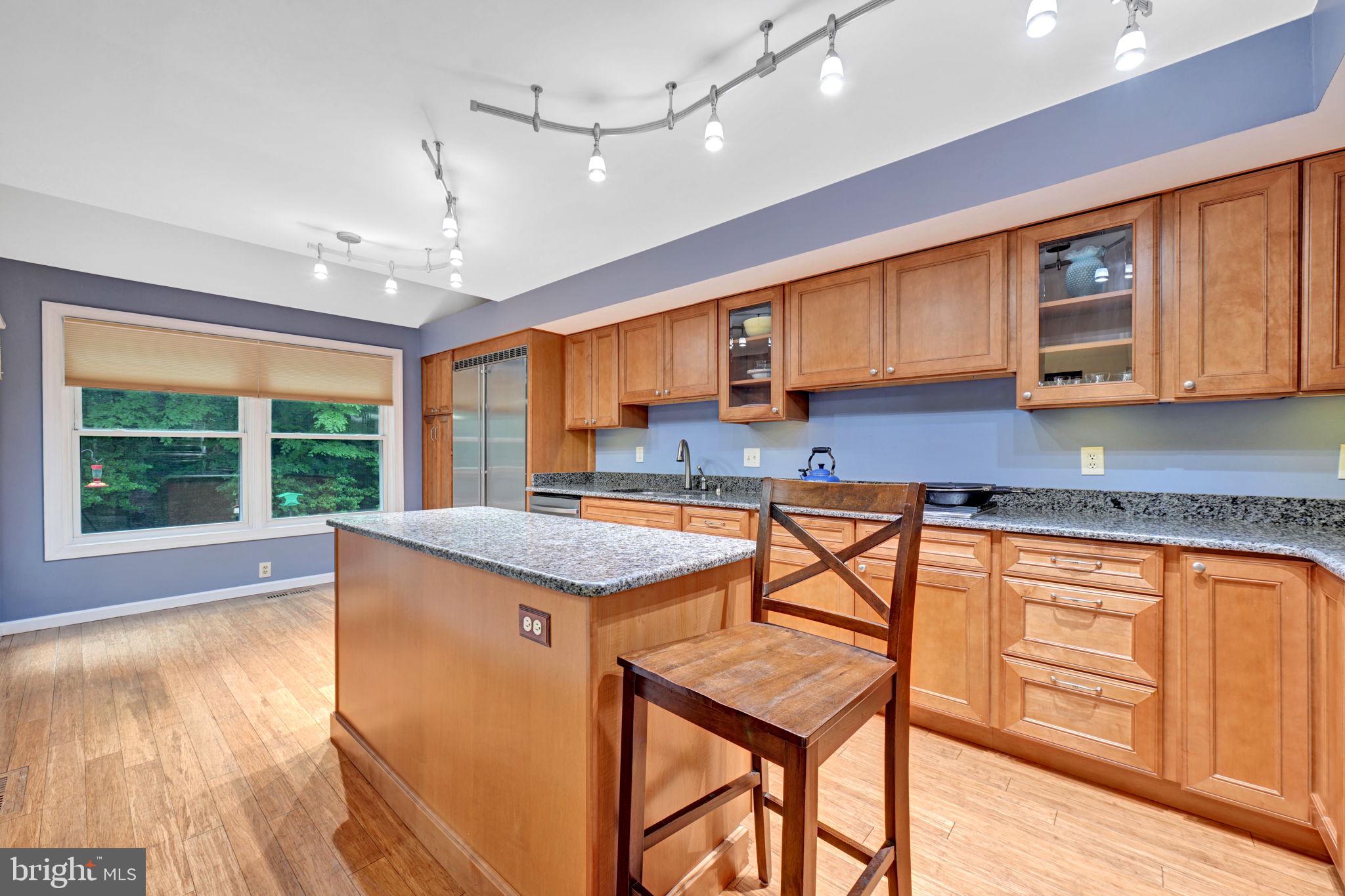 114 Spring Pl Way Annapolis, MD 21401 - Photo 3 of 52