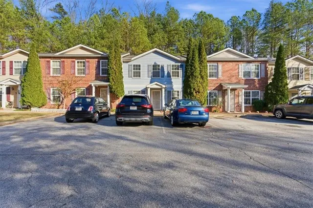$335,000 | 630 Streamside Drive, Roswell, GA 30076