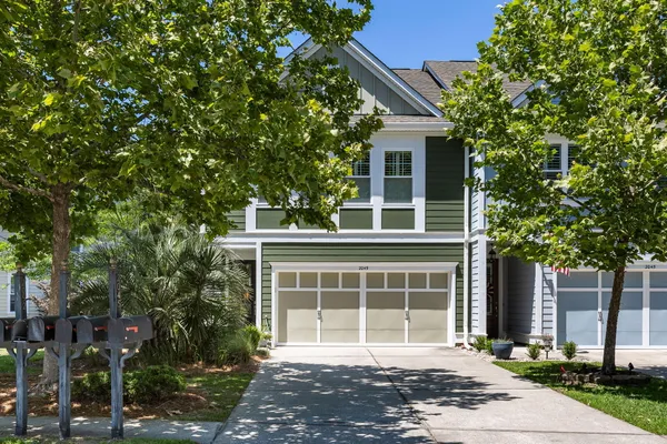 $725,000 | 2049 Kings Gate Lane, Mount Pleasant, SC 29466