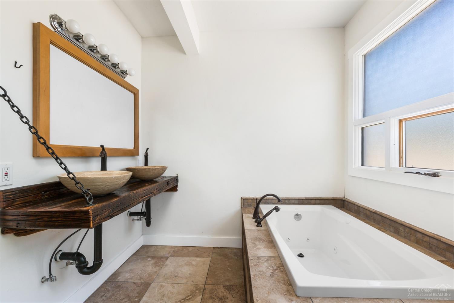 21721 Northeast Butler Market Road Bend, OR 97701 - Photo 13 of 24 Additional Photo