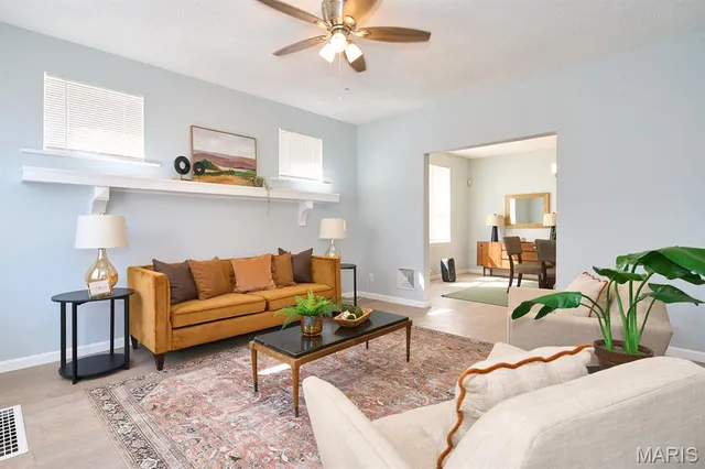 $284,500 | 3011 Iowa Avenue, St. Louis, MO 63118