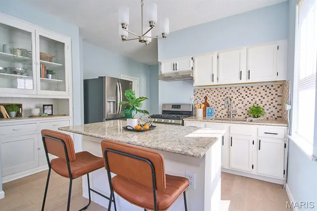 $284,500 | 3011 Iowa Avenue, St. Louis, MO 63118