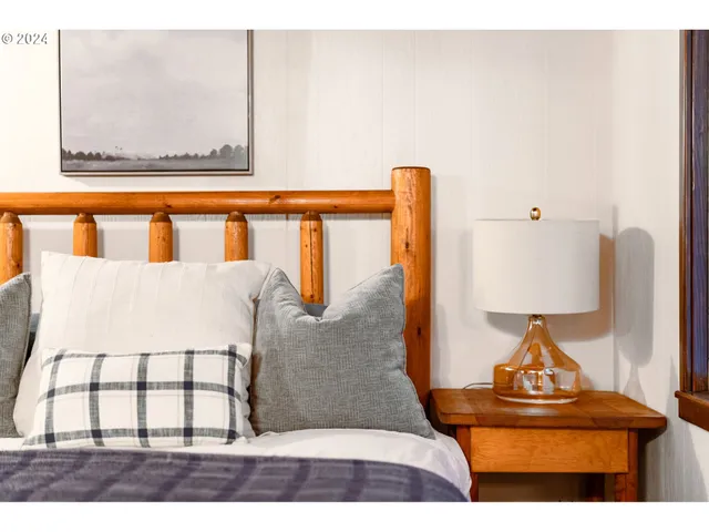 a view of living room