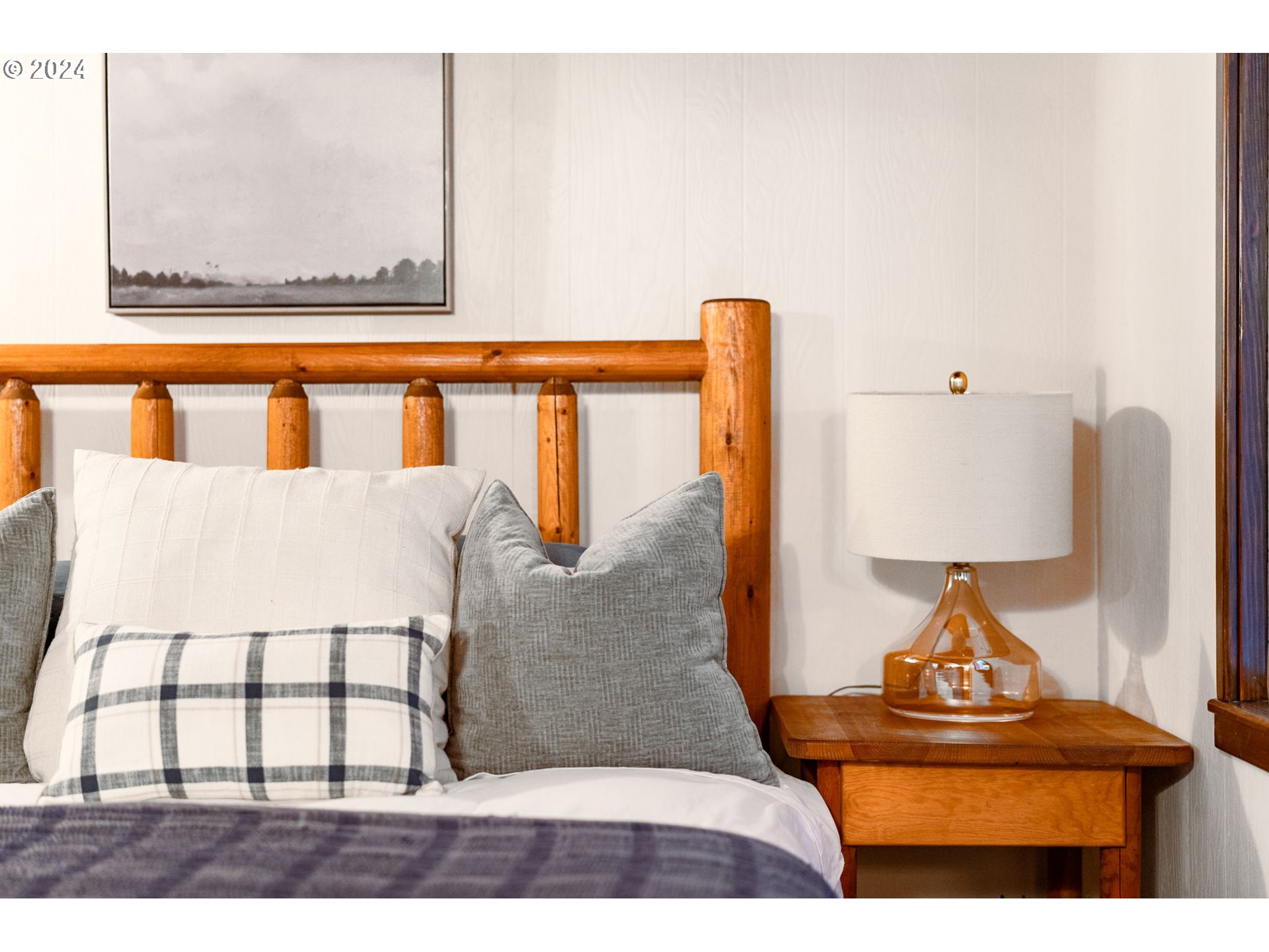 88460 Government Camp Loop, Unit 8 Government Camp, OR 97028 - Photo 13 of 38 a view of living room