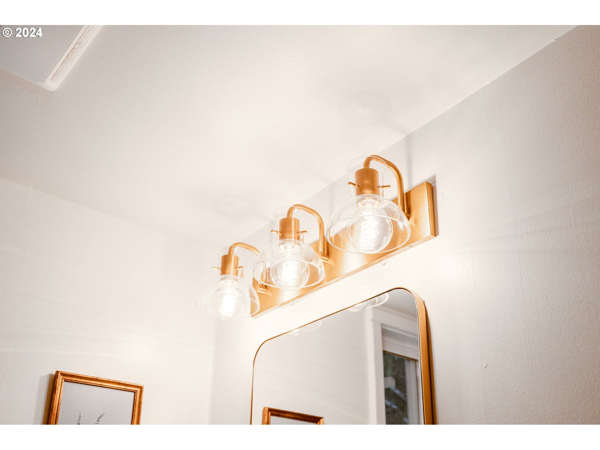 88460 Government Camp Loop, Unit 8 Government Camp, OR 97028 - Photo 30 of 38 a close view of sink