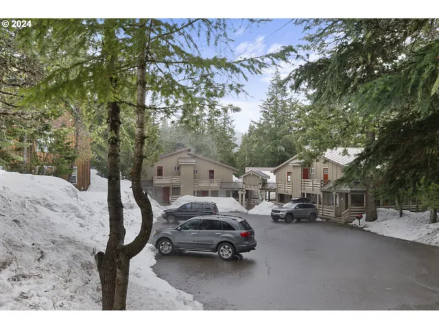 $649,000 | 88460 Government Camp Loop, Unit 8, Government Camp, OR 97028