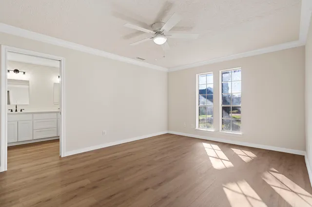 $3,000 | 16022 Crawford Street, Jersey Village, TX 77040